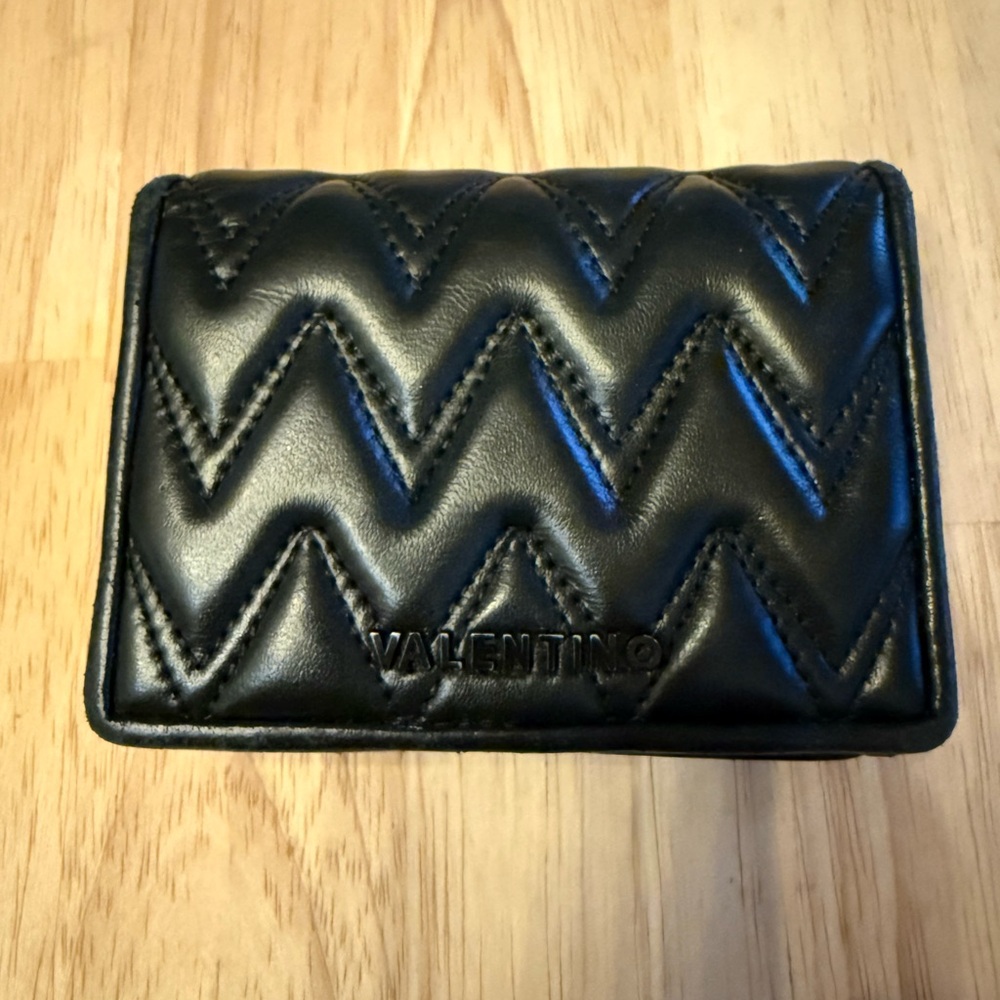 VALENTINO BY MARIO VALENTINO Nero Sauvage Bifold Black Leather Wallet